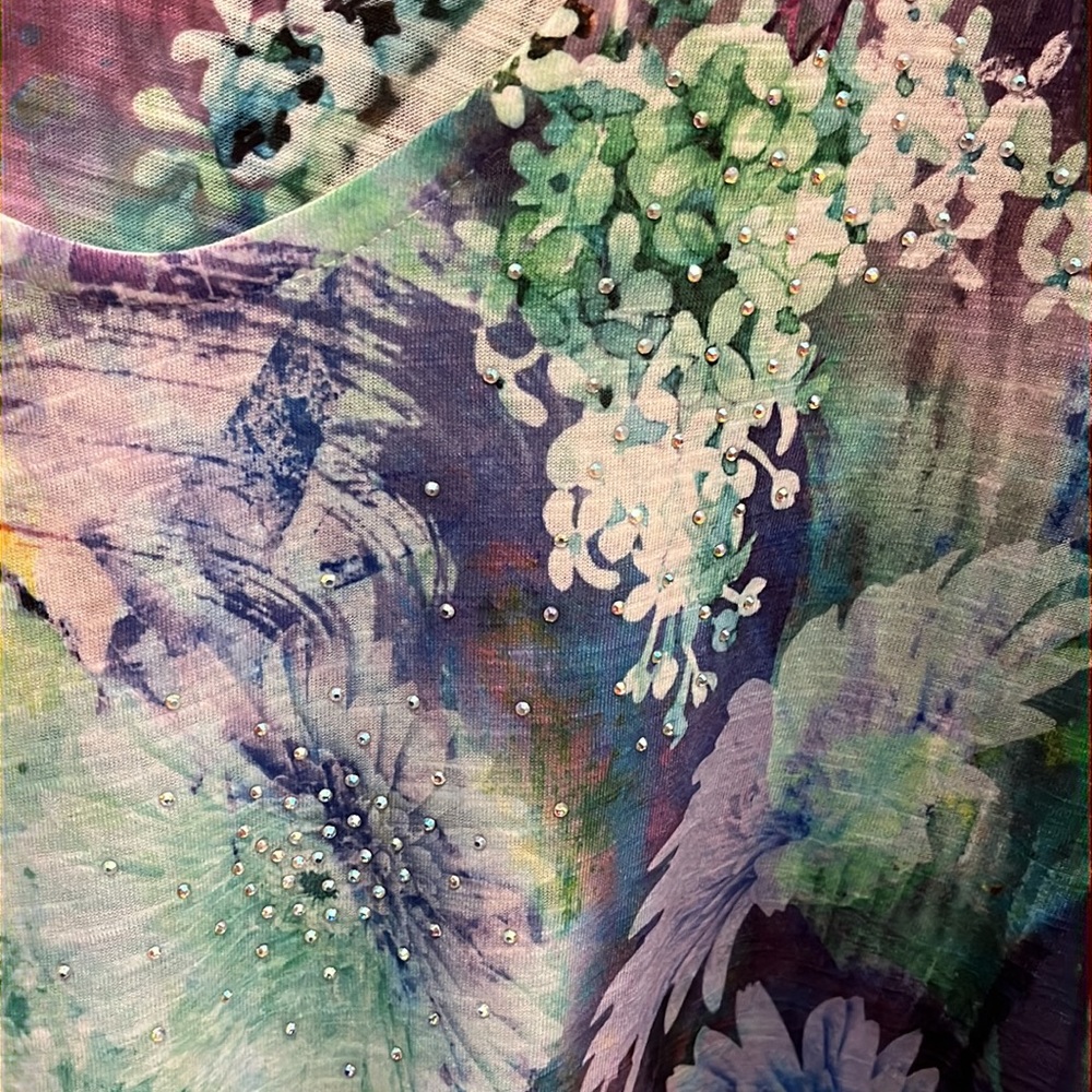 BNWT 3x T-shirt with flutter sleeve - Picture 3 of 3